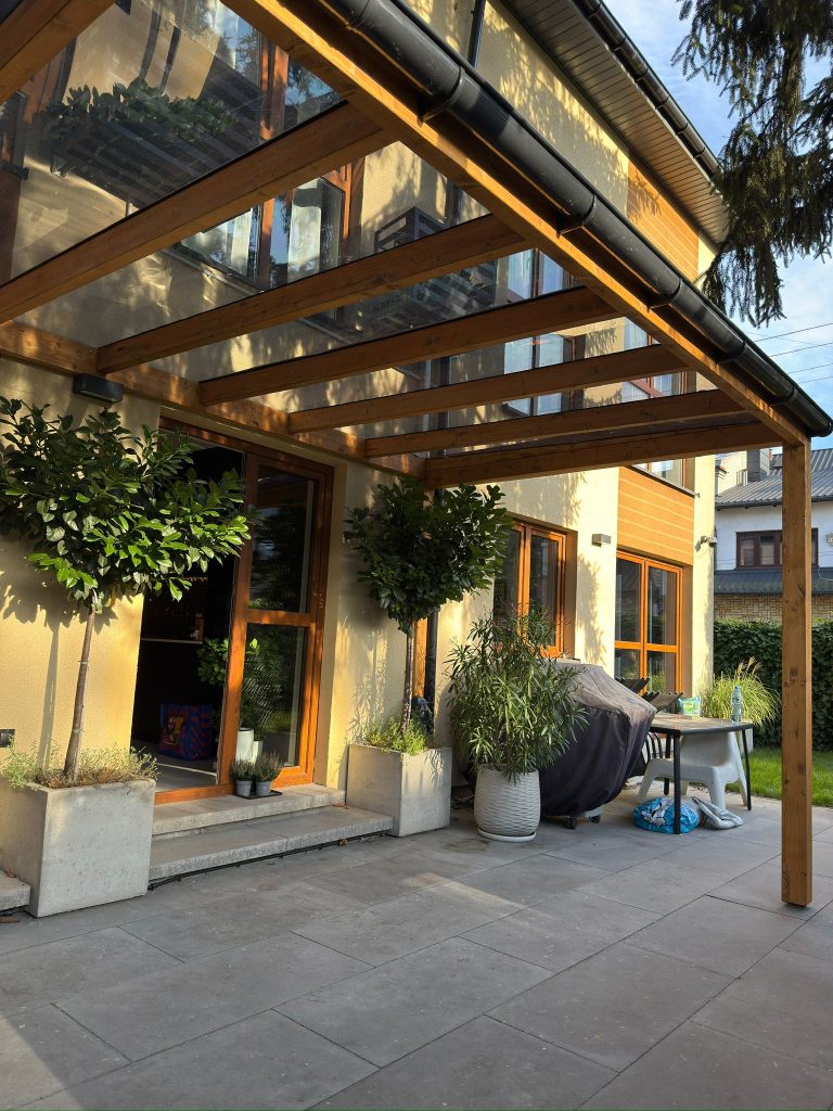 12e53a41-5574-4eba-95bf-97839edbef5c